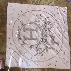 Hermès scarf